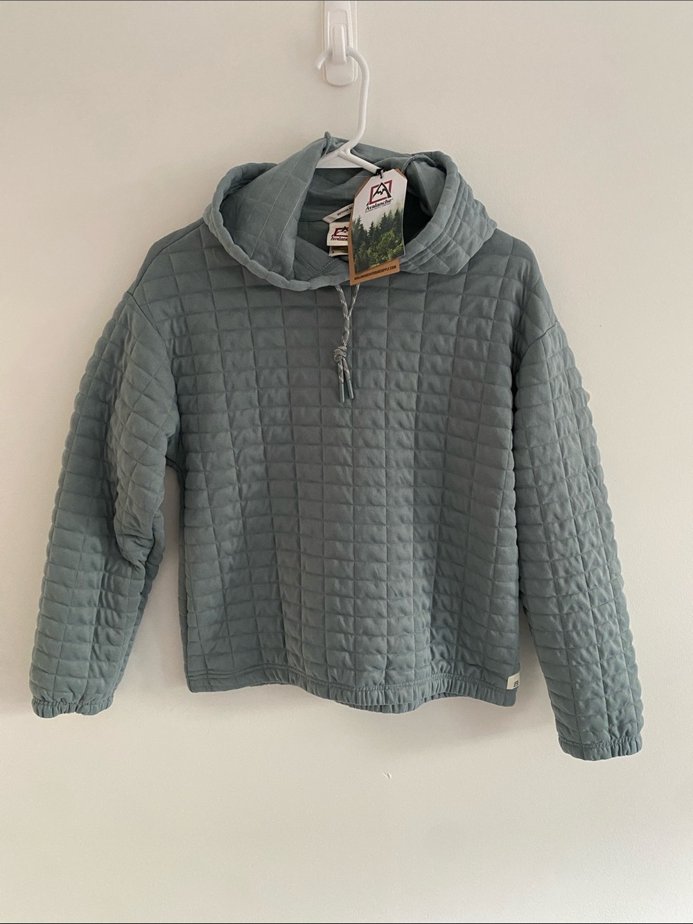 NWT Avalanche Outdoor Supply Lead Blue Jaquard Quilted Hoodie Size SMALL - Picture 1 of 11